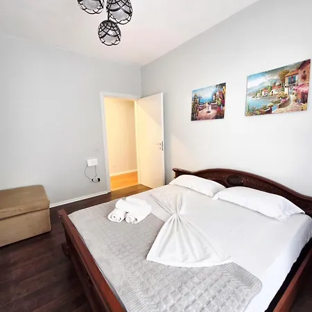 2 Bedroom Center Durres