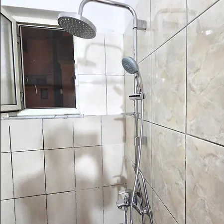 Apartment 2 Bedroom Center *